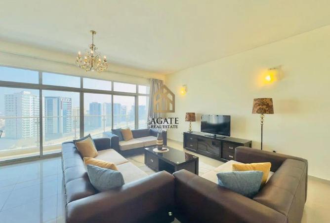 986443 - Property Image 2