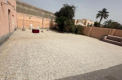 Villa - 5 Bedrooms - 3 Bathrooms for rent in Hamad Town - Northern Governorate