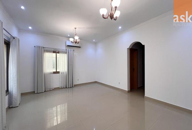 52382501 - Property Image 2