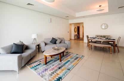 Apartment - 2 Bedrooms - 4 Bathrooms for rent in Reef Island - Capital Governorate Apartment - 2 Bedrooms - 4 Bathrooms for rent in Reef Island - Capital Governorate