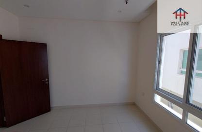 Apartment - 3 Bedrooms - 3 Bathrooms for rent in Tubli - Central Governorate