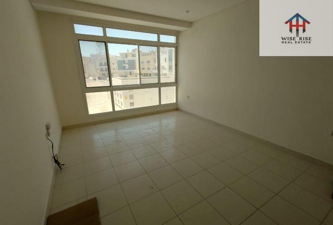 54484702 - Property Image 3