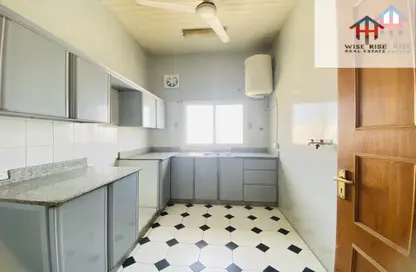 Apartment - 3 Bedrooms - 2 Bathrooms for rent in Mahooz - Manama - Capital Governorate