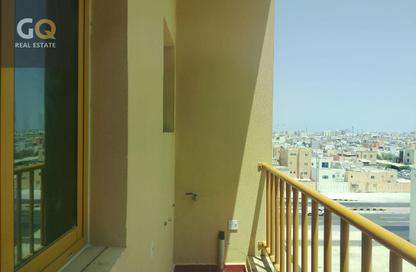 Apartment - 2 Bedrooms - 2 Bathrooms for rent in Busaiteen - Muharraq Governorate