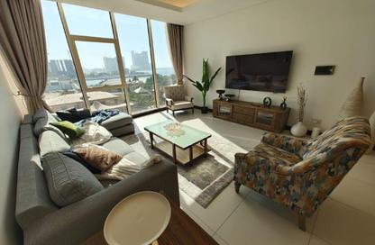 Apartment - 2 Bedrooms - 3 Bathrooms for rent in Reef Island - Capital Governorate