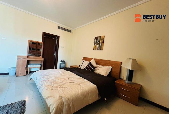 993946 - Property Image 2