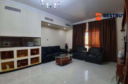 Apartment - 1 Bedroom - 2 Bathrooms for rent in Al Juffair - Capital Governorate
