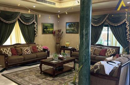 Villa - 5 Bedrooms - 5 Bathrooms for sale in Hamad Town - Northern Governorate