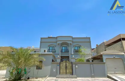 فيلا - 5 غرف نوم - 5 حمامات للبيع في مدينة حمد - المحافظة الشمالية