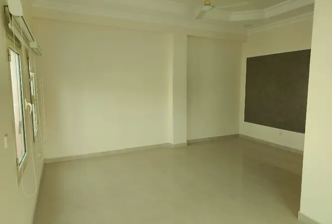 57521878 - Property Image 3