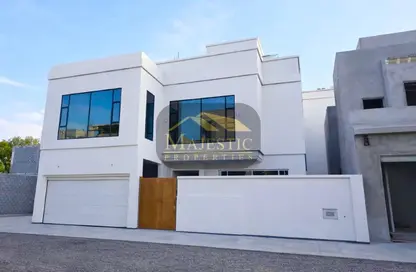 Villa - 5 Bedrooms - 6 Bathrooms for sale in Janabiya - Northern Governorate