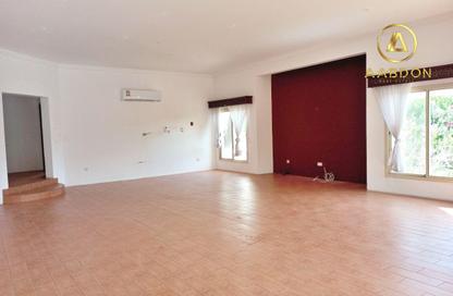Villa - 3 Bedrooms - 3 Bathrooms for rent in Janabiya - Northern Governorate