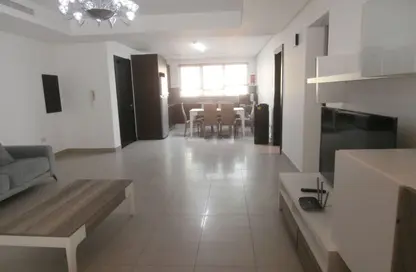 شقة - 2 غرف نوم - 2 حمامات للايجار في السيف - محافظة العاصمة