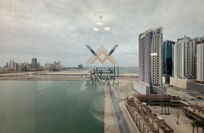 Apartment - 2 Bedrooms - 3 Bathrooms for rent in Al Juffair - Capital Governorate