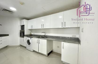 Apartment - 2 Bedrooms - 3 Bathrooms for rent in Sanabis - Manama - Capital Governorate