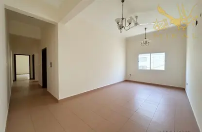 Apartment - 2 Bedrooms - 2 Bathrooms for rent in Busaiteen - Muharraq Governorate