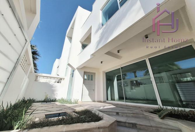 987636 - Property Image 2