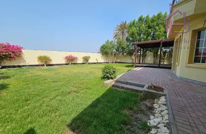 Villa - 4 Bedrooms - 4 Bathrooms for rent in Janabiya - Northern Governorate