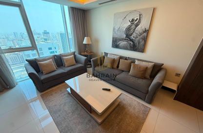 Apartment - 3 Bedrooms - 5 Bathrooms for rent in Al Juffair - Capital Governorate