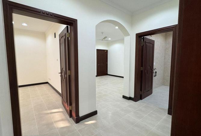 997604 - Property Image 3