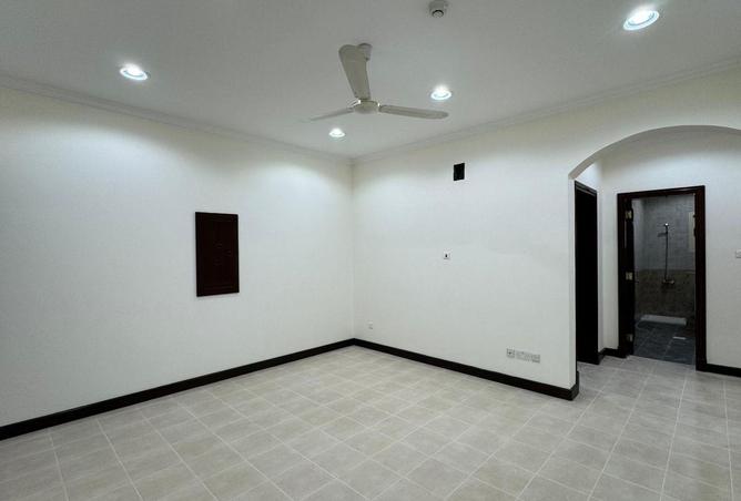 997604 - Property Image 2