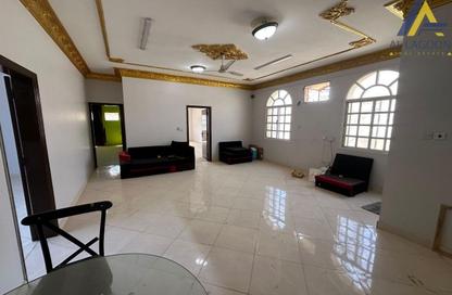 Apartment - 3 Bedrooms - 1 Bathroom for rent in Isa Town - Central Governorate