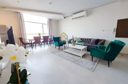 Apartment - 2 Bedrooms - 2 Bathrooms for rent in Mahooz - Manama - Capital Governorate