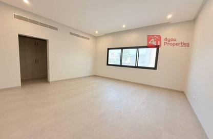 Villa - 3 - 4 for rent in Salmaniya - Manama - Capital Governorate