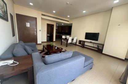 Apartment - 2 Bedrooms - 3 Bathrooms for rent in Al Juffair - Capital Governorate