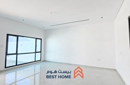 Villa - 4 Bedrooms - 5 Bathrooms for sale in Hamala - Northern Governorate