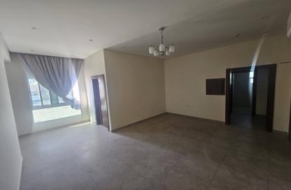 Apartment - 3 - 2 for sale in Hidd - Muharraq Governorate Apartment - 3 - 2 for sale in Hidd - Muharraq Governorate