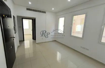 شقة - غرفة نوم - 1 حمام للايجار في الحد - المحرق