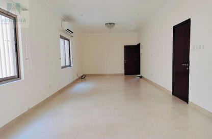 Villa - 4 Bedrooms - 3 Bathrooms for rent in Salihiya - Manama - Capital Governorate