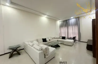 Apartment - 2 Bedrooms - 3 Bathrooms for rent in Busaiteen - Muharraq Governorate