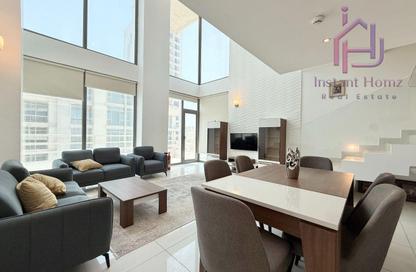 Duplex - 3 Bedrooms - 4 Bathrooms for rent in Al Juffair - Capital Governorate