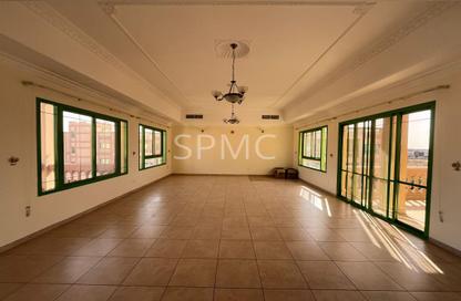 Apartment - 4 Bedrooms - 5 Bathrooms for rent in Janabiya - Northern Governorate