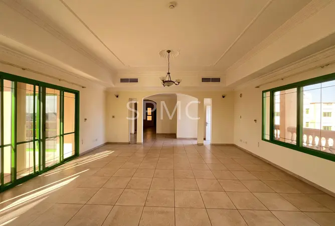 992705 - Property Image 3