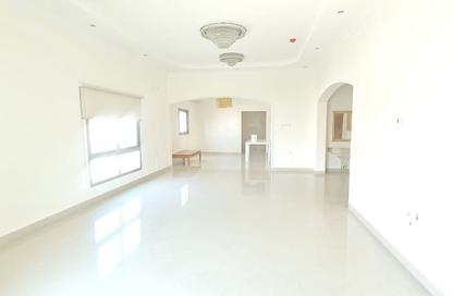 Apartment - 4 - 3 for rent in Busaiteen - Muharraq Governorate Apartment - 4 - 3 for rent in Busaiteen - Muharraq Governorate
