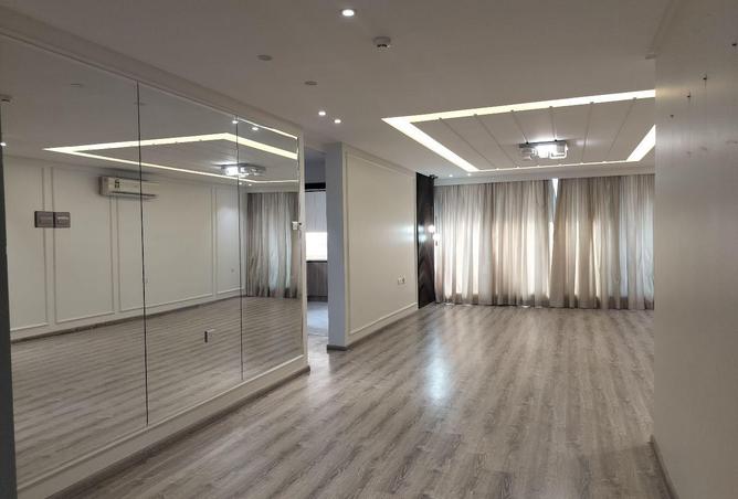 993293 - Property Image 2