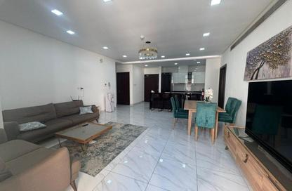 Apartment - 3 Bedrooms - 3 Bathrooms for rent in Al Juffair - Capital Governorate