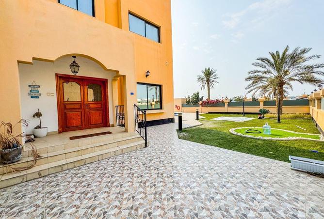 991958 - Property Image 2