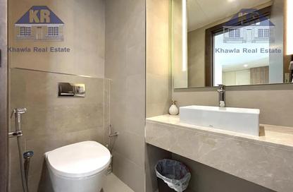 Apartment - 1 Bedroom - 2 Bathrooms for sale in Al Juffair - Capital Governorate