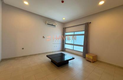Apartment - 2 Bedrooms - 2 Bathrooms for rent in Janabiya - Northern Governorate
