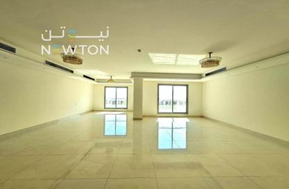 Apartment - 3 Bedrooms - 4 Bathrooms for sale in Hidd - Muharraq Governorate