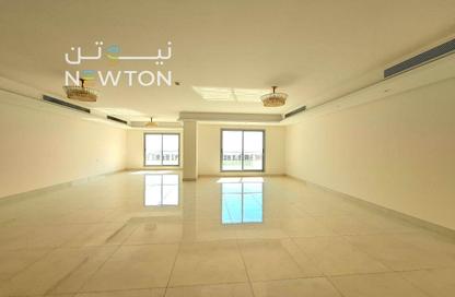Apartment - 3 Bedrooms - 4 Bathrooms for sale in Hidd - Muharraq Governorate