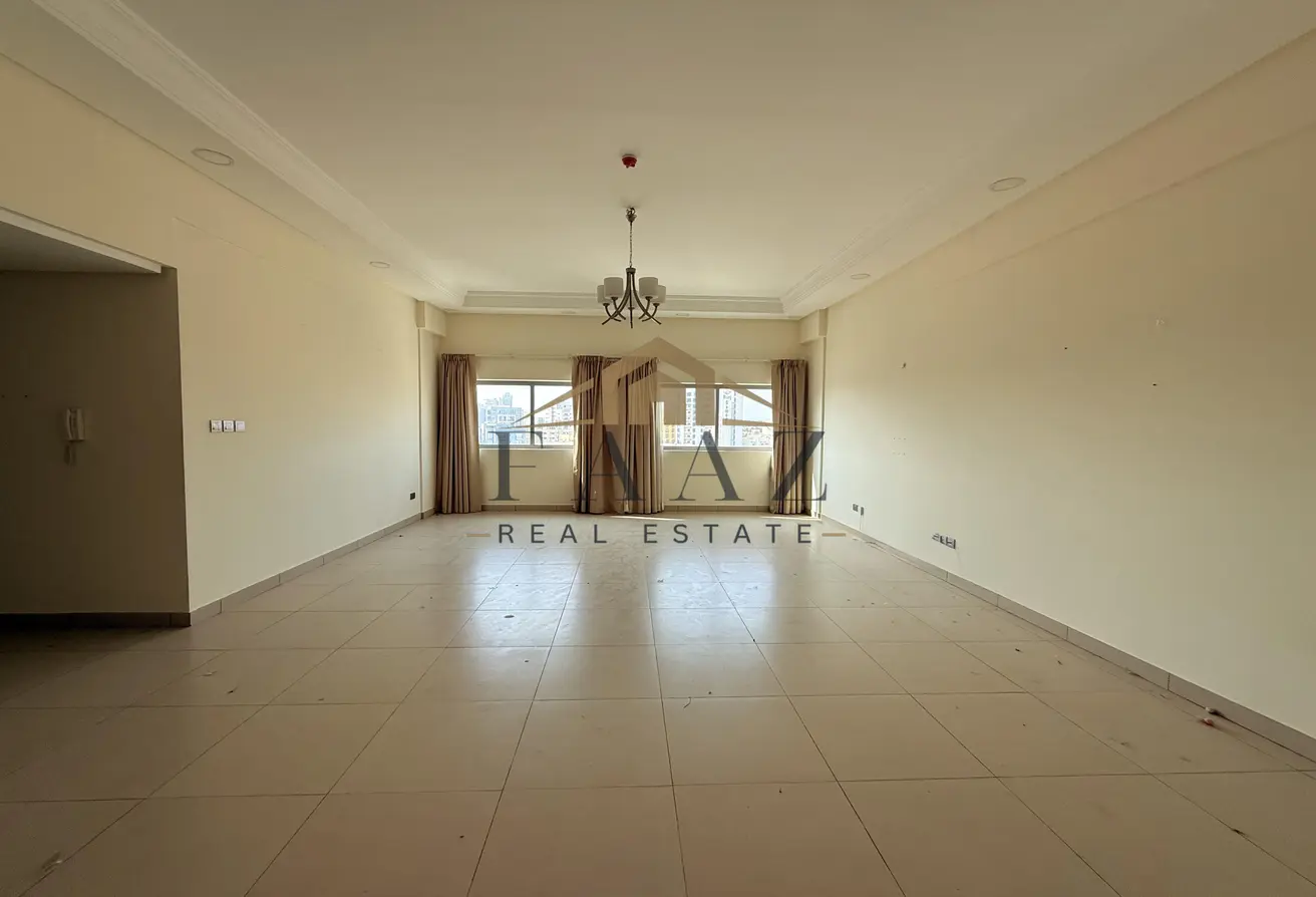 992477 - Property Main Image