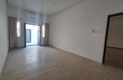 Villa - 4 - 4 for rent in Salmaniya - Manama - Capital Governorate Villa - 4 - 4 for rent in Salmaniya - Manama - Capital Governorate