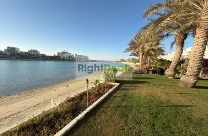 Villa - 5 Bedrooms - 7 Bathrooms for rent in Tala Island - Amwaj Islands - Muharraq Governorate