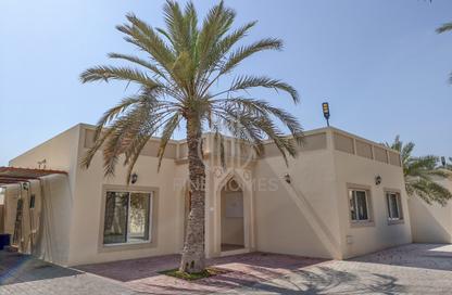Villa - 3 Bedrooms - 3 Bathrooms for rent in Janabiya - Northern Governorate