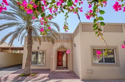 Villa - 3 Bedrooms - 3 Bathrooms for rent in Janabiya - Northern Governorate